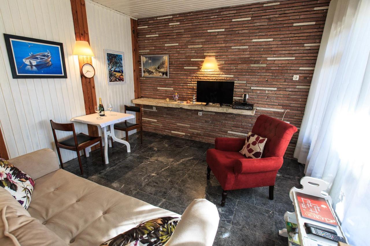 Kameliya Montesun Budva