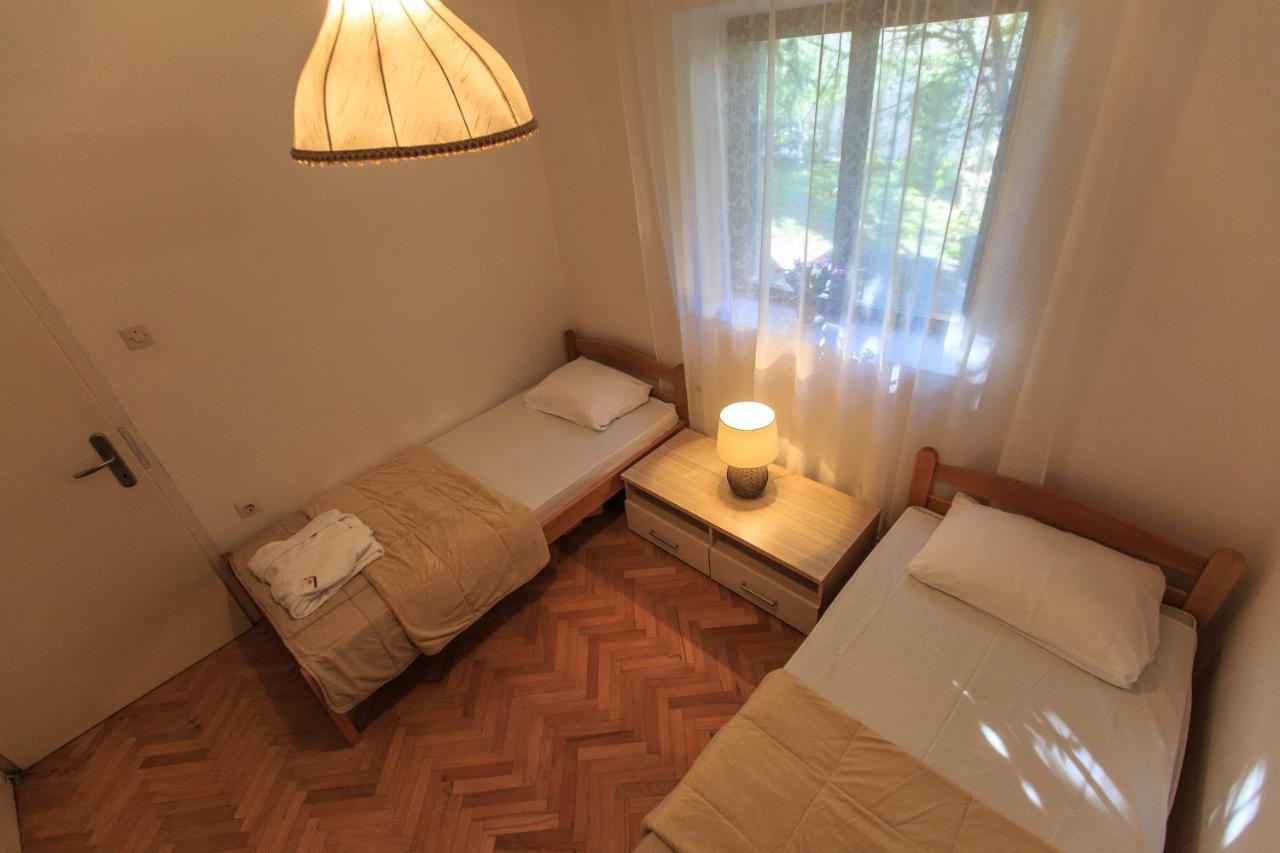 Apartment Kameliya Montesun