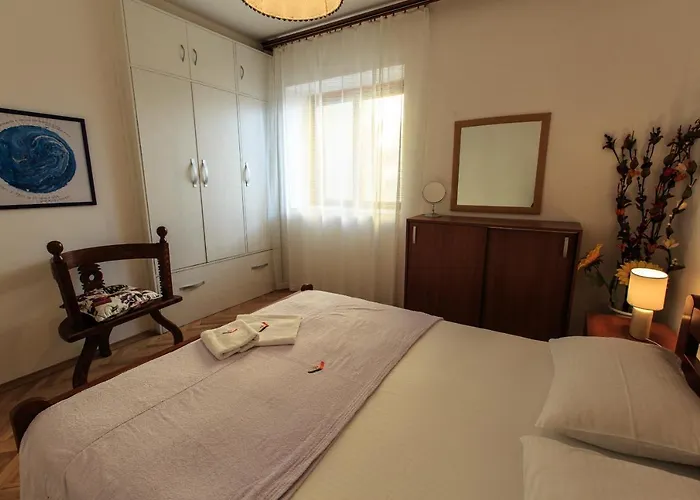 Kameliya Montesun Apartments