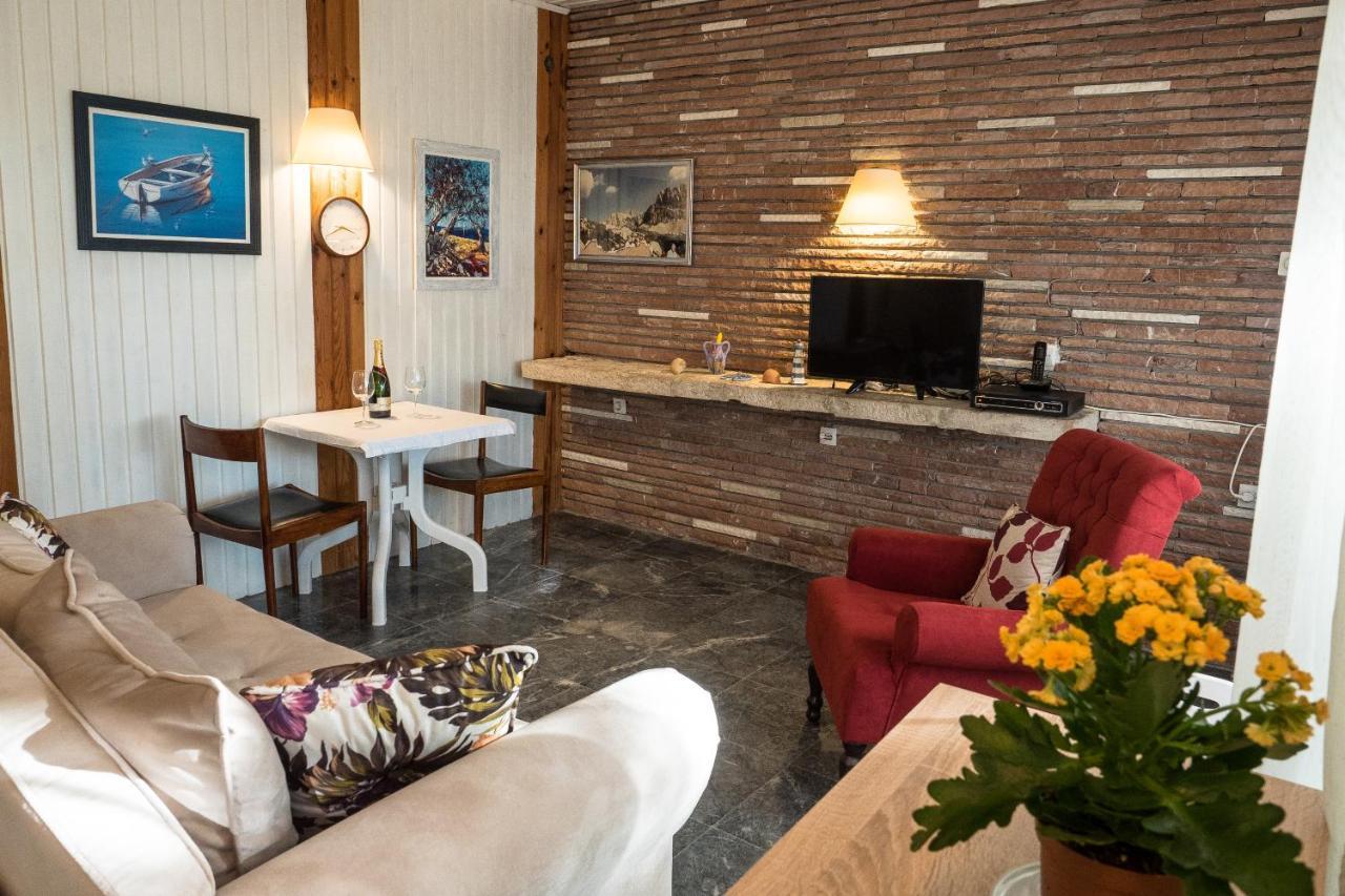 Kameliya Montesun Apartment