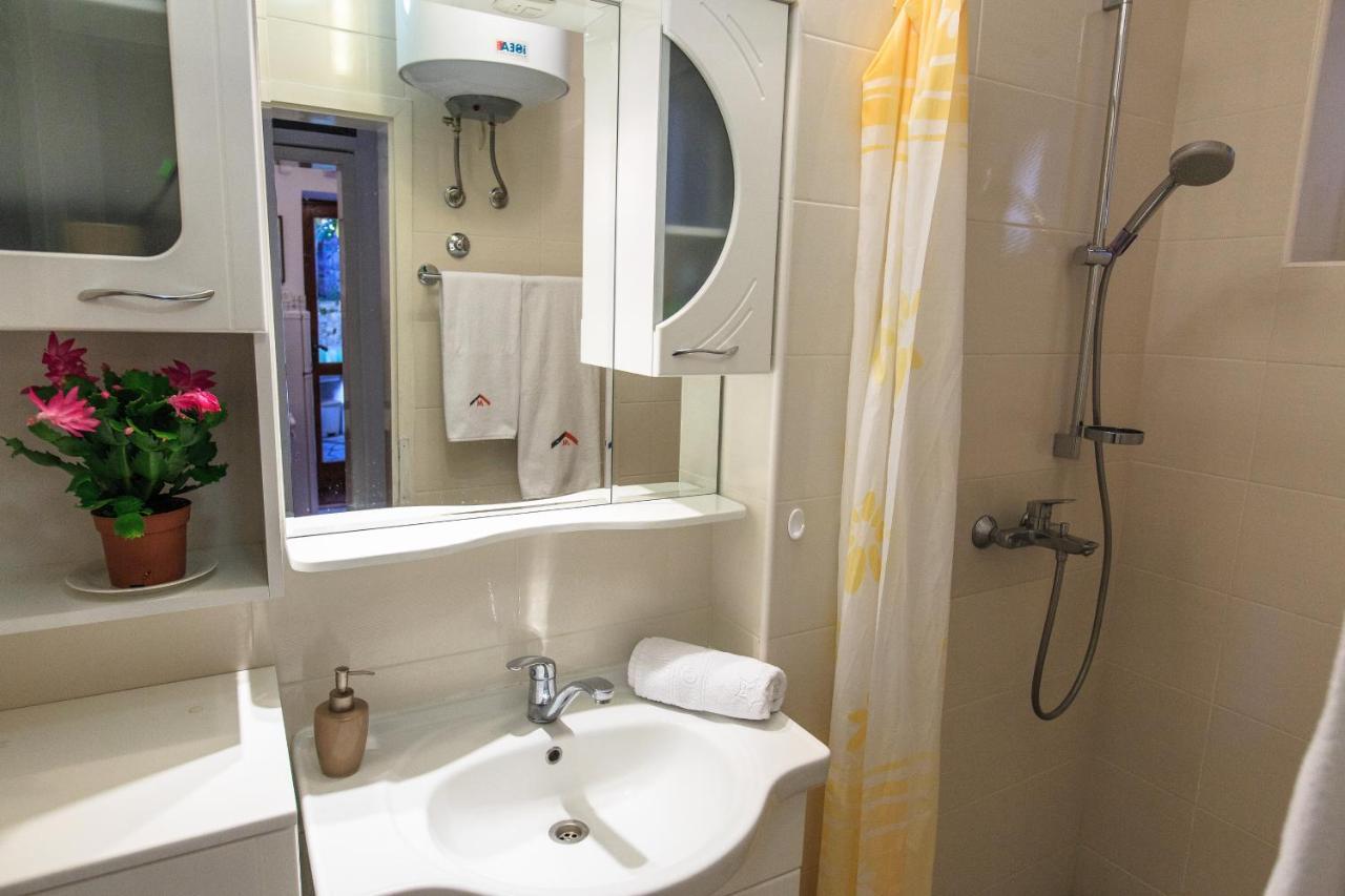 Kameliya Montesun Apartment